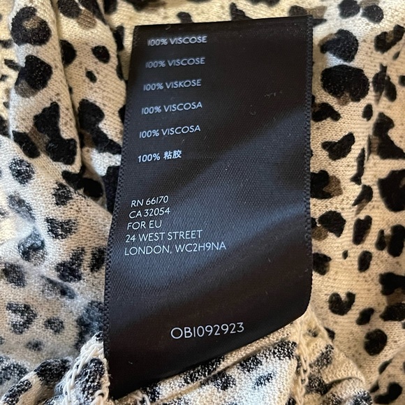 UO Shaina Rayon Ruched Long Sleeve Top - Picture 6 of 8